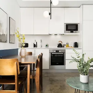 Limehome Calcada Do Cardeal Appartement