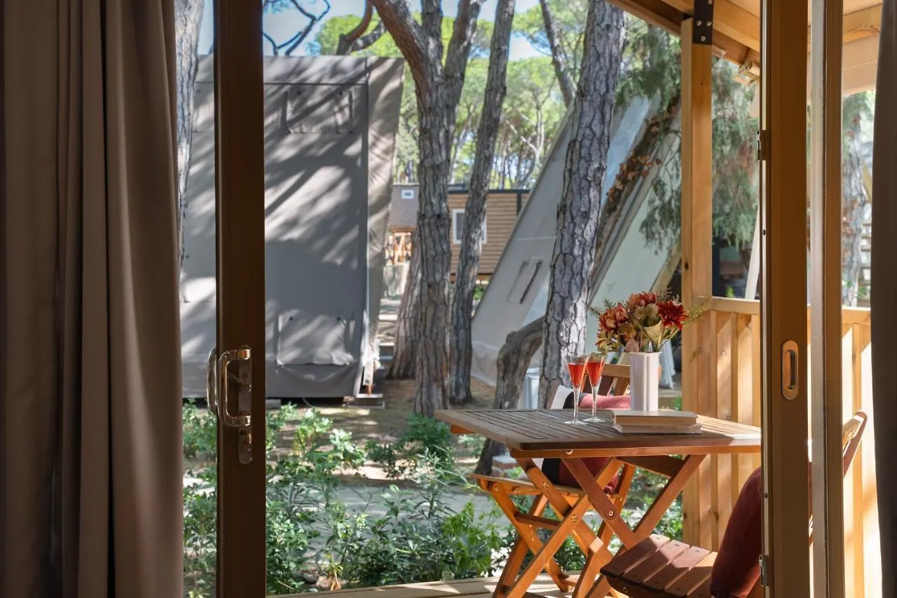 Camping Il Capannino Glamping Village Marina Di Bibbona Italië