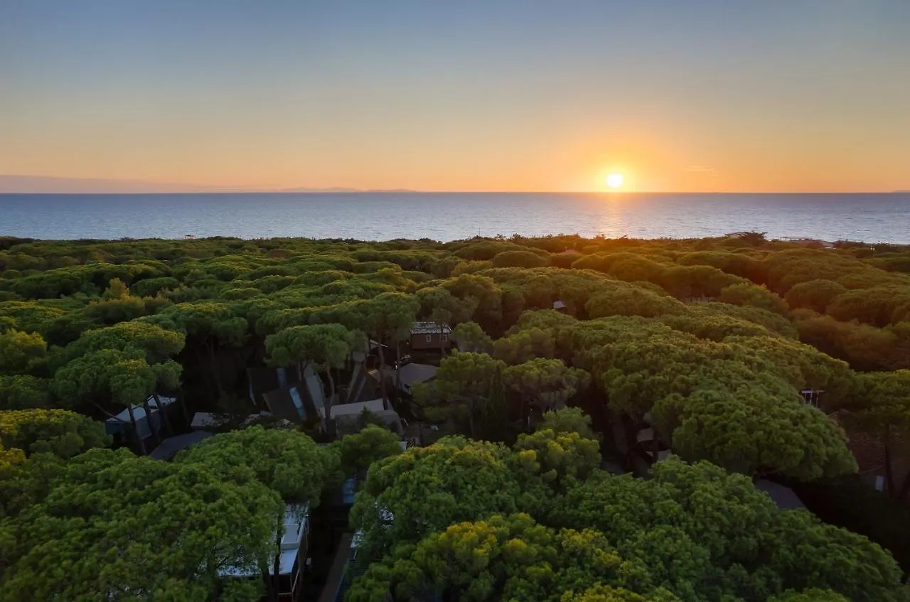 Camping Il Capannino Glamping Village Marina Di Bibbona 2*,  Italië