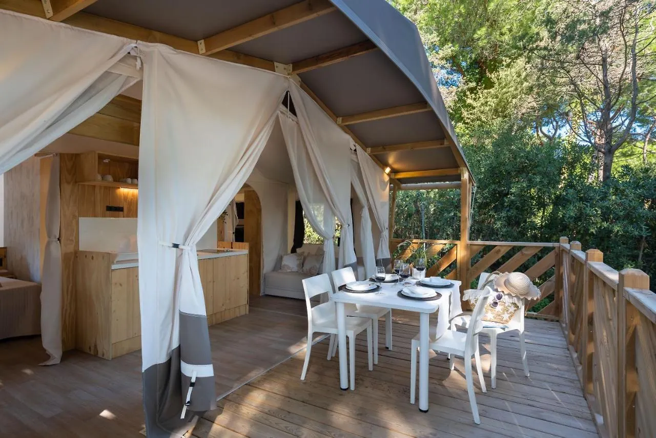 Camping Il Capannino Glamping Village Marina Di Bibbona