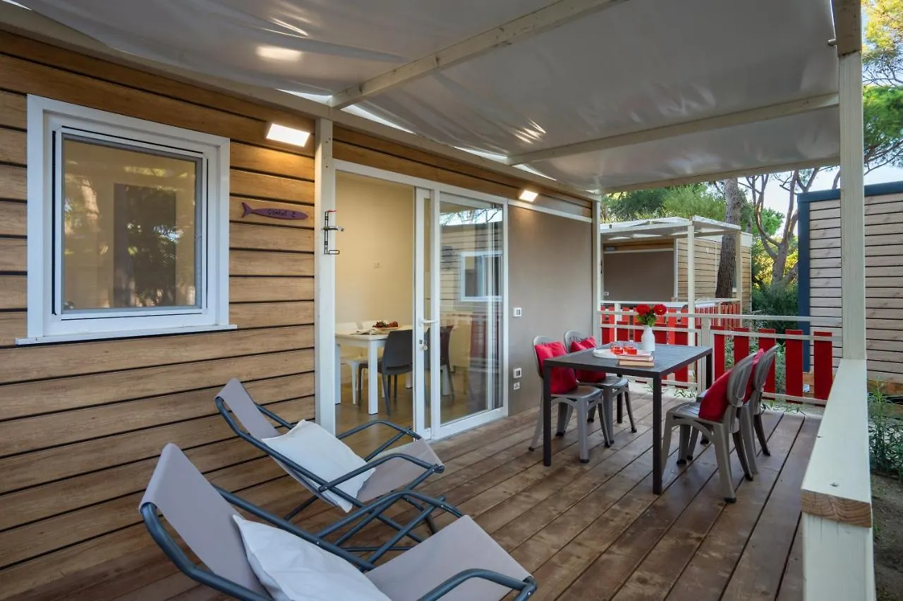 **  Camping Il Capannino Glamping Village Marina Di Bibbona Italie