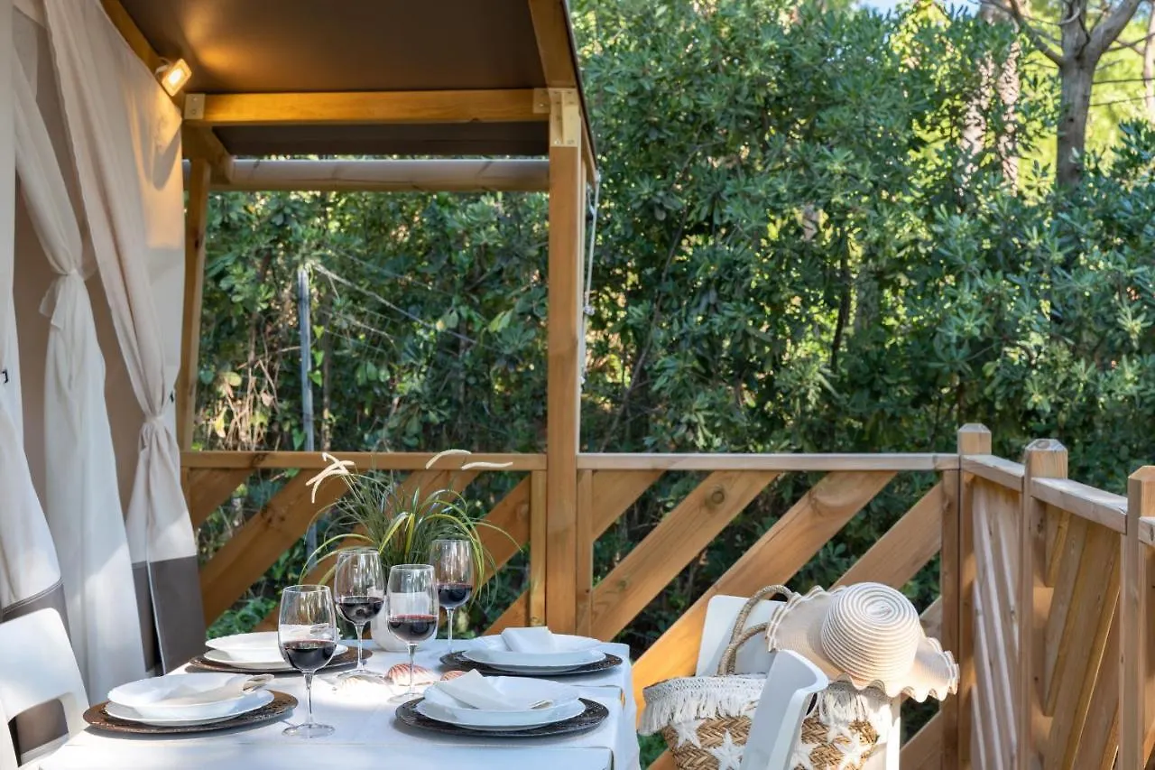 Camping Il Capannino Glamping Village Marina Di Bibbona
