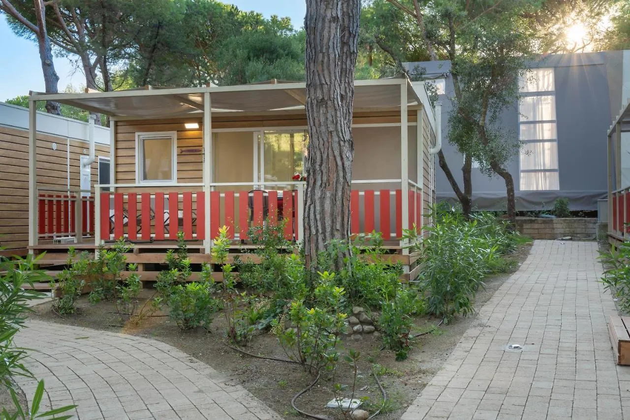 **  Camping Il Capannino Glamping Village Marina Di Bibbona Italie